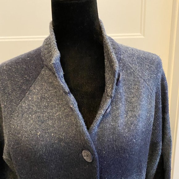 2 Tone Blue Sweater Cardigan Buttons by Carroll Reed size Medium - Picture 3 of 7